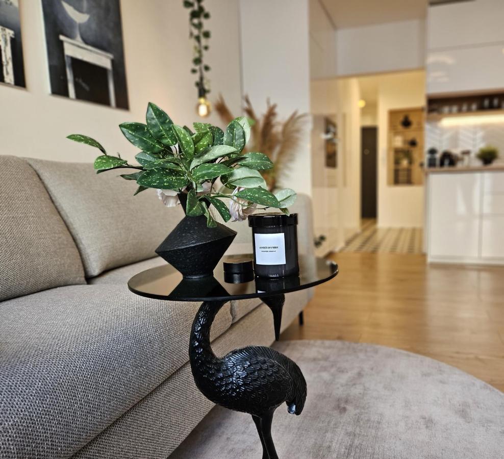 Design Apt In Old Town-Free Parking-Balcony Μπρατισλάβα Εξωτερικό φωτογραφία